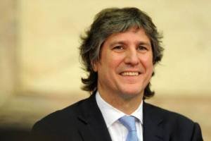 "Cuando pase el temblor" / por: Carlos Benedetto