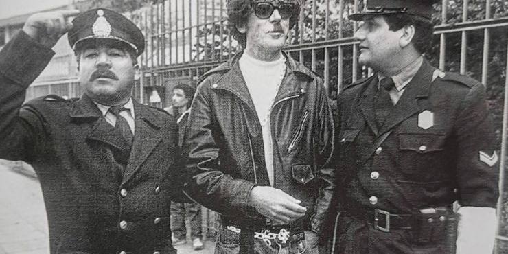 charly-garcia-embajada-740×430