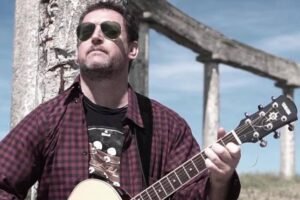Canto mi llanto / por: Martín Uría