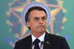 Brasil: Bolsonaro abucheado al grito de "genocida"