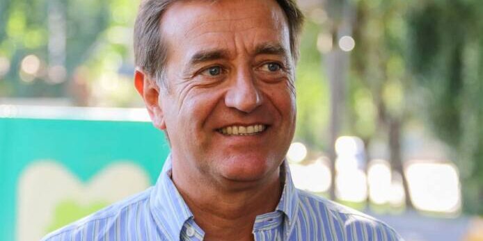 5a4cd6cd23d14_896_607!