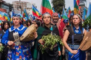 La Ñuke Mapu / por: Lucía Isabel Briones Costa