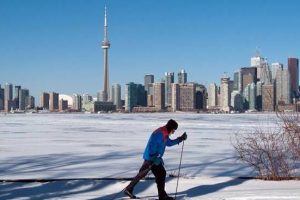 Volver a empezar / por: Rodrigo Briones