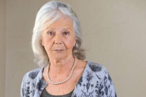 Cipayos hubo siempre / por: Amadeo Hugo Robert-Gilaberte