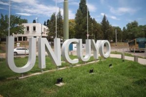 Democracia universitaria: poner el cuerpo / por: Roberto Follari