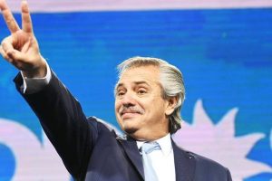 ¿Nunca más gobiernos “populistas”? / por: Carlos Valle