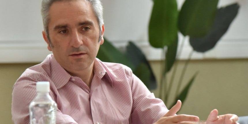 Larroque-habla-1024×683-1