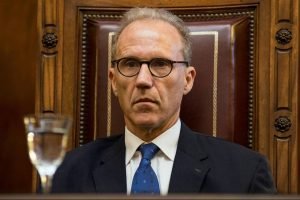 La suprema doctrina de los supremos / por: Roberto Utrero
