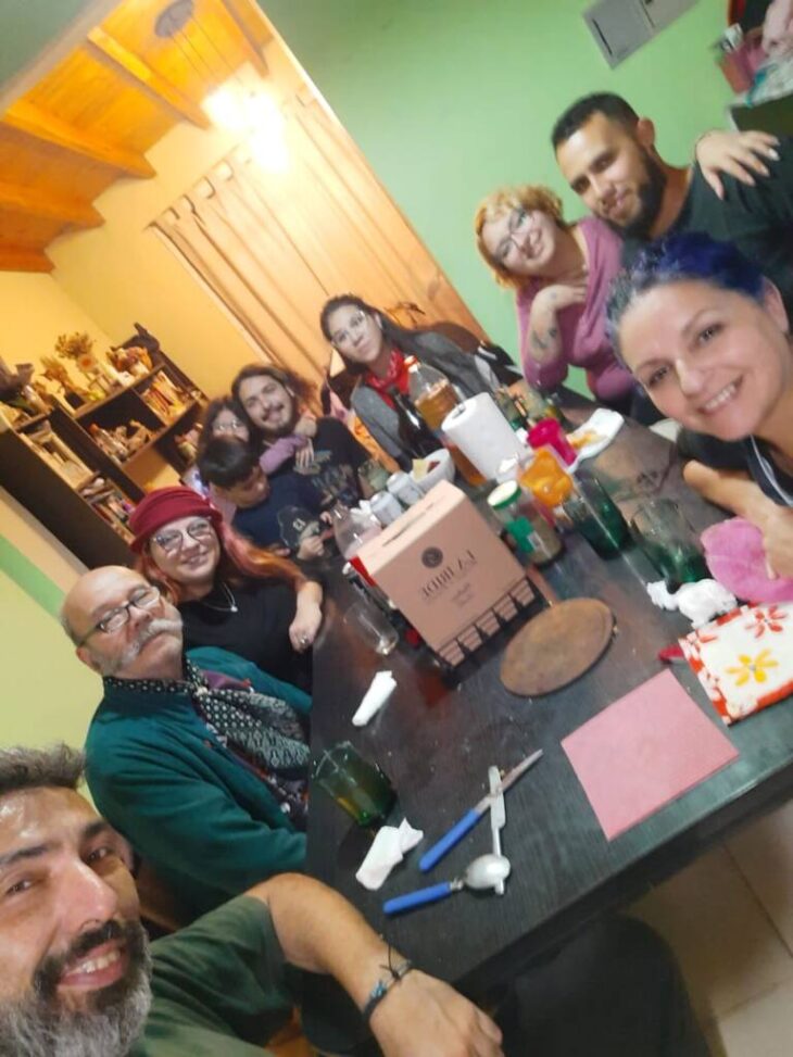 69f5b874-a8d3-45d6-bf37-3049ecab4c09-768×1024