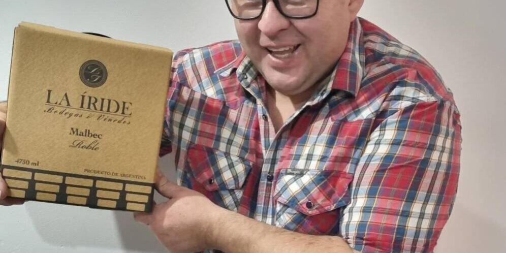 b0937821-b9f0-45c3-8e1f-e4ac1dac3f77-997×1024