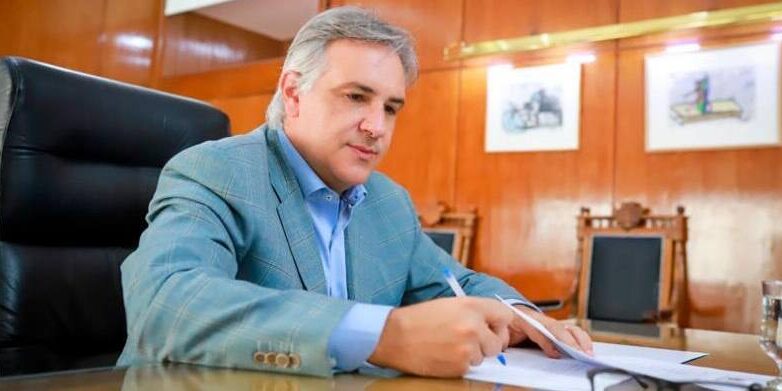 martin-llaryora-municipalidad-cordoba-deudas-alimentarias-funcionarios