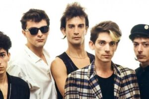 Superficies de placer las de aquel Virus musical que supo ser / por: Jorge Garacotche