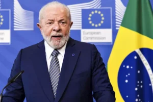 Brasil: Lula visit&oacute; a Chomsky y le manifest&oacute; su preocupaci&oacute;n por la ultraderecha