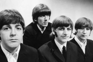 Boleto para pasear, otro puente que tendieron The Beatles / por: Jorge Garacotche