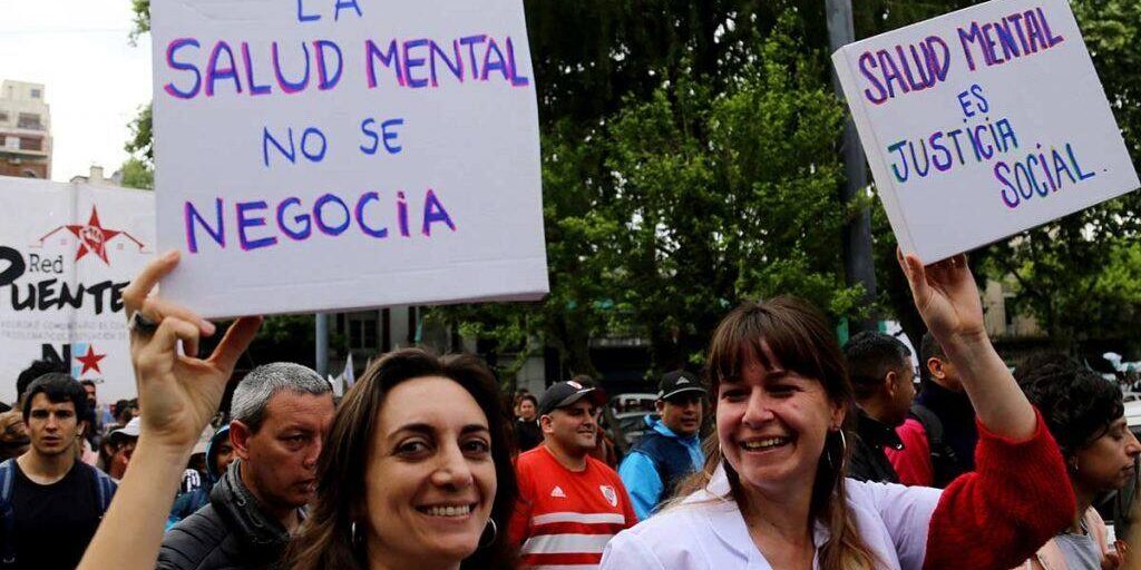 Trabajadores-del-Hospital-Bonaparte-marcharan-2-foto-daniel-vides-na-1024×683-1