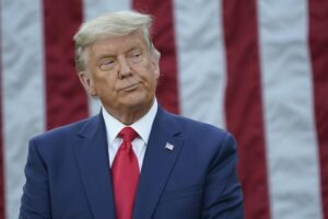 EE. UU.: quién es Mariann Edgar Budde, la obispa que se le plantó a Trump