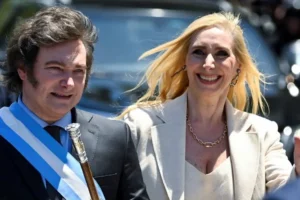 Milei... dará de baja 900 mil planes sociales y los reemplazará por vouchers