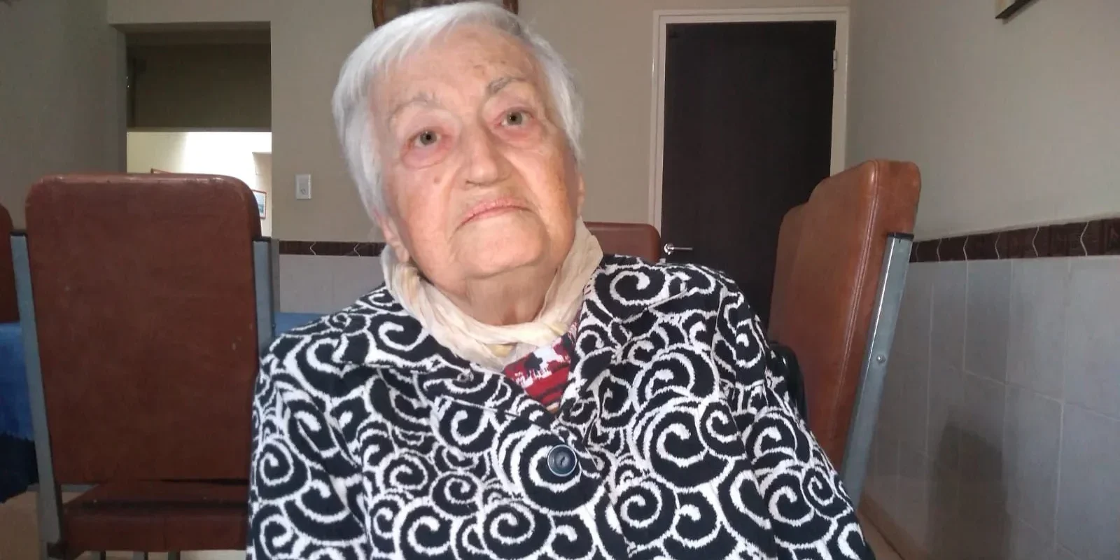 db27e194-5176-430b-9a4f-4fc9f7d8c1ff