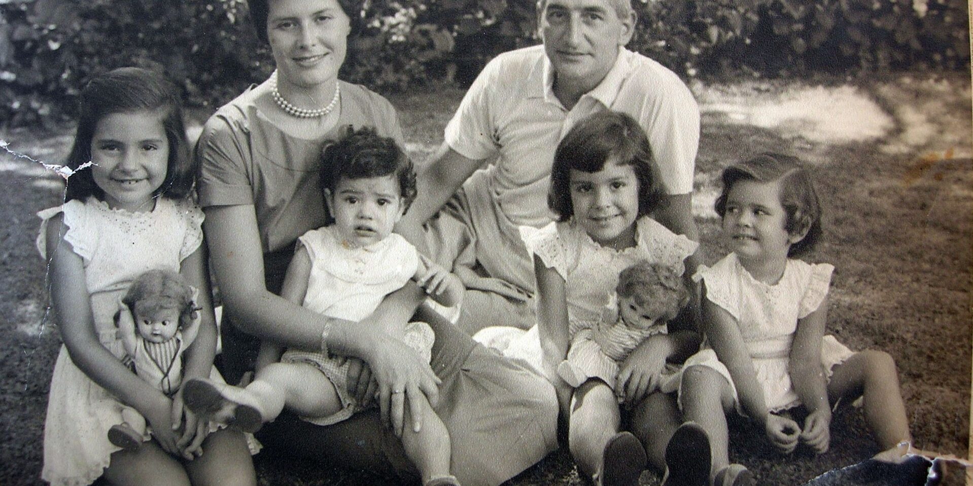 1676482935719-825270199