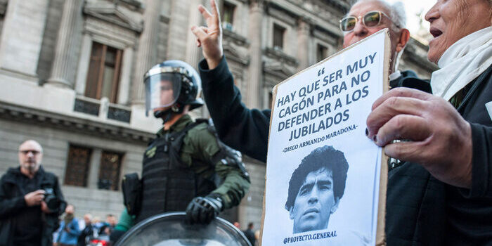 947278-37-a-adrianperez