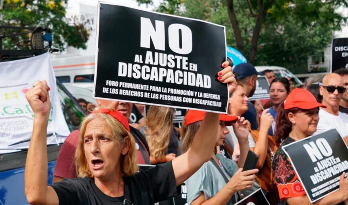 Masivo reclamo por la Ley de Emergencia en Discapacidad