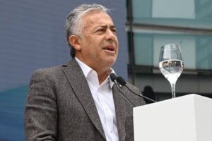 Cornejo... fin de la zona fr&iacute;a, Milei le quita el subsidio a miles de familias