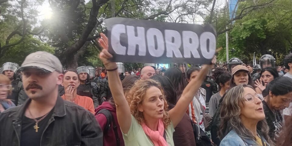 981427-4db7383d-27dd-4526-8048-1519bbe661a1_0