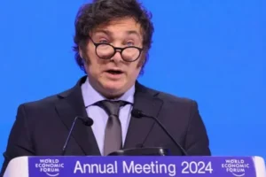 Milei... la inflaci&oacute;n acumulada ser&iacute;a 15 puntos mayor si no hubiese intervenido el IPC