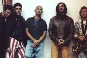 La m&uacute;sica era apenas la excusa / por: Rodrigo Briones