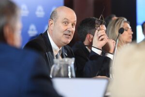 La Iglesia contra el proyecto de Sturzenegger “la tierra no es una mercancía”