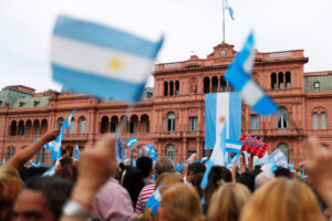 Una nueva constitución, asamblea popular constituyente / por: Jorge Francisco Cholvis