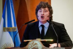 Milei... negador "no aumentó el desempleo ni cayeron los salarios"
