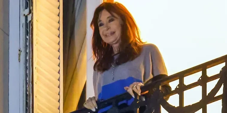 cristina-kirchner-cumple-la-prision-domiciliaria-su-casa-san-jose-1111