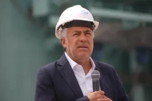 Cornejo... inversiones mineras, menos burocracia, m&aacute;s previsibilidad