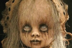Lucernario del miedo, hoy: Ojos de mu&ntilde;eca / por: Daniel Fermani