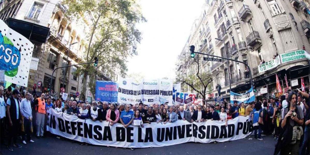web-Marcha-Universitarios-Fotos-Edgardo-Gomez14-1024×683-1