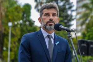 Ulpiano Suarez... juntó una “selección” de aspirantes a intendentes en el Este