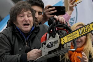 No hay dos velocidades ni serrucho, hay recesión económica